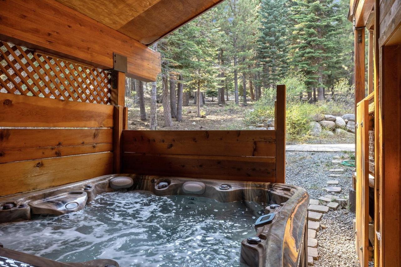 Bear Meadows Lodge - Hot Tub - Tahoe Donner Home Truckee Exteriör bild