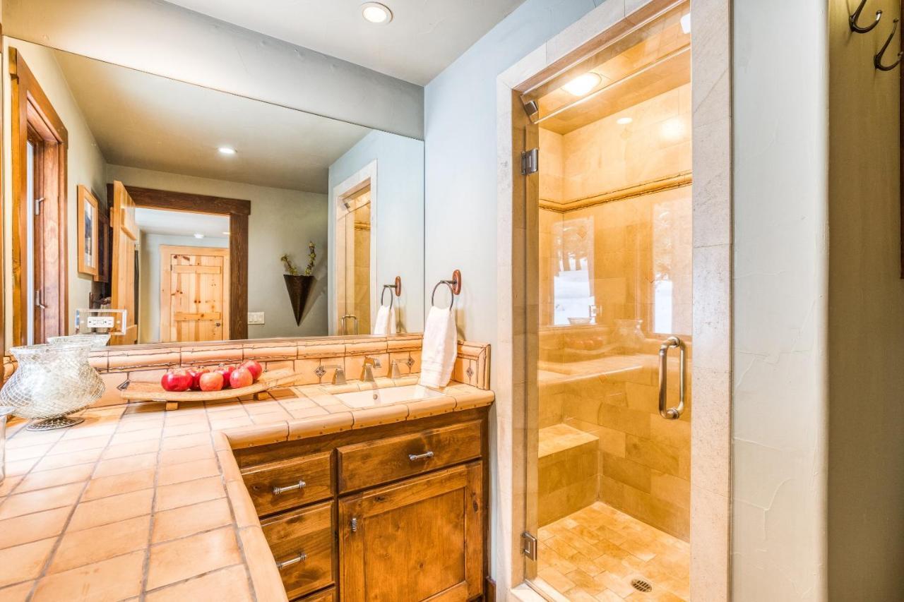 Bear Meadows Lodge - Hot Tub - Tahoe Donner Home Truckee Exteriör bild